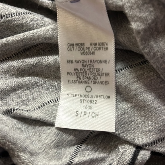 SPLENDID Stripe Pullover with Back Detail Size S - Picture 6 of 6